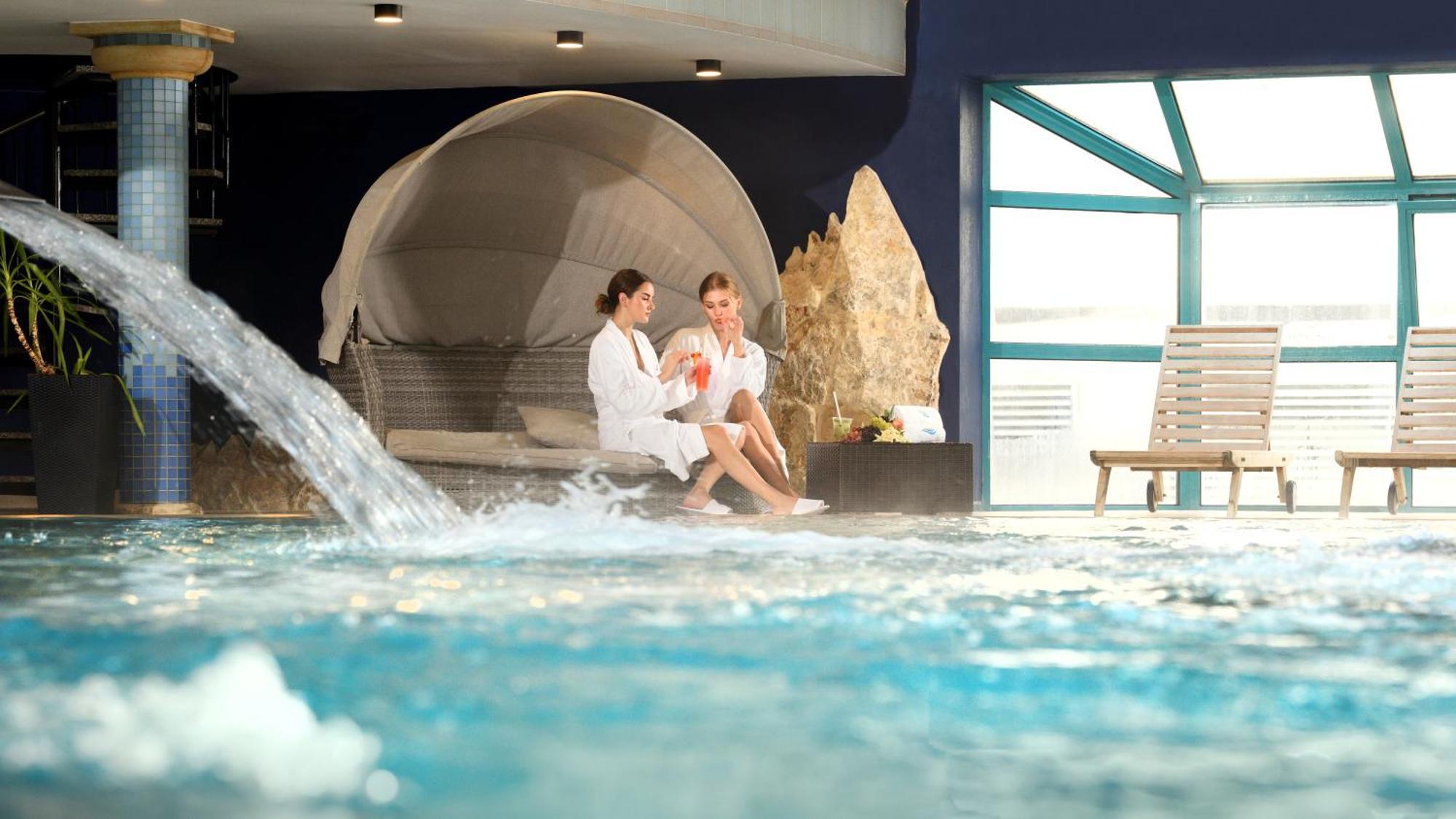 Hotel Aquacity Seasons Poprad Exterior foto