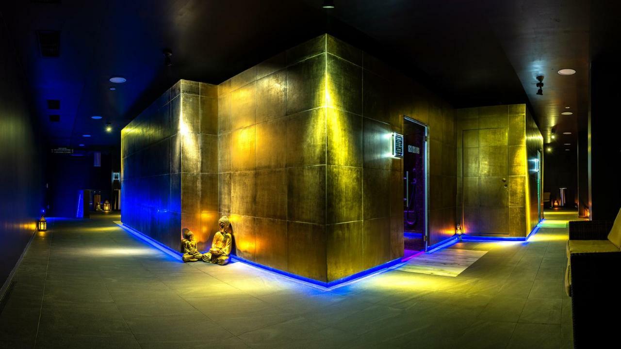 Hotel Aquacity Seasons Poprad Exterior foto